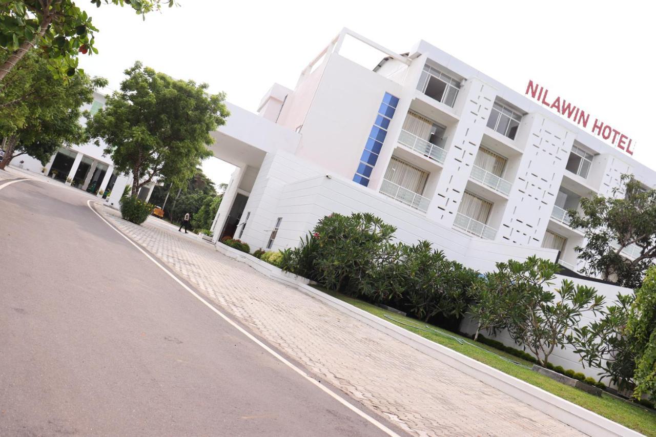 Nilawin Hotels & Resorts Chilaw Exterior photo